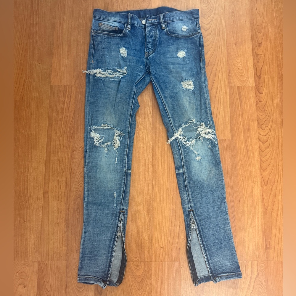 MNML Distressed Blue Jeans Size 29